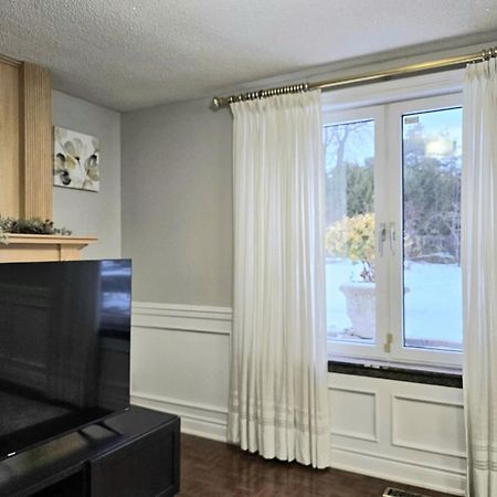 A Home Away Торонто Экстерьер фото